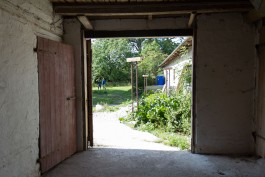 På Den Anden Side